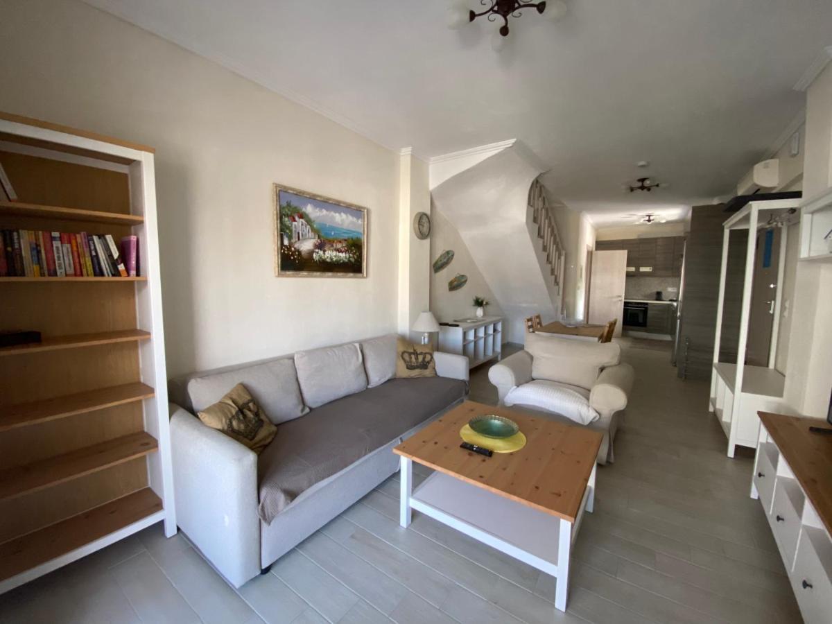 Villa Emerald Luxury Living Nikiti  Bagian luar foto