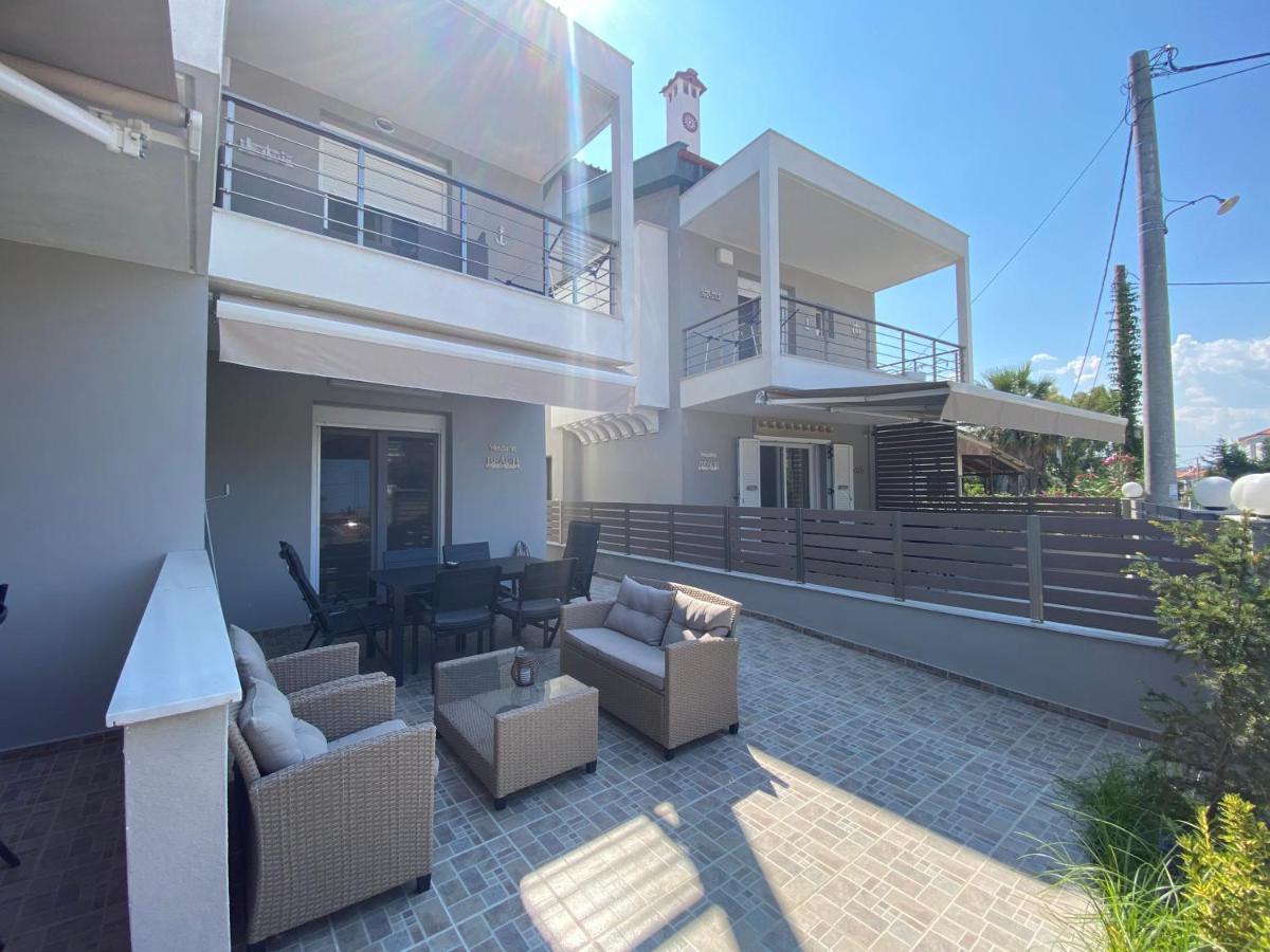 Villa Emerald Luxury Living Nikiti  Bagian luar foto